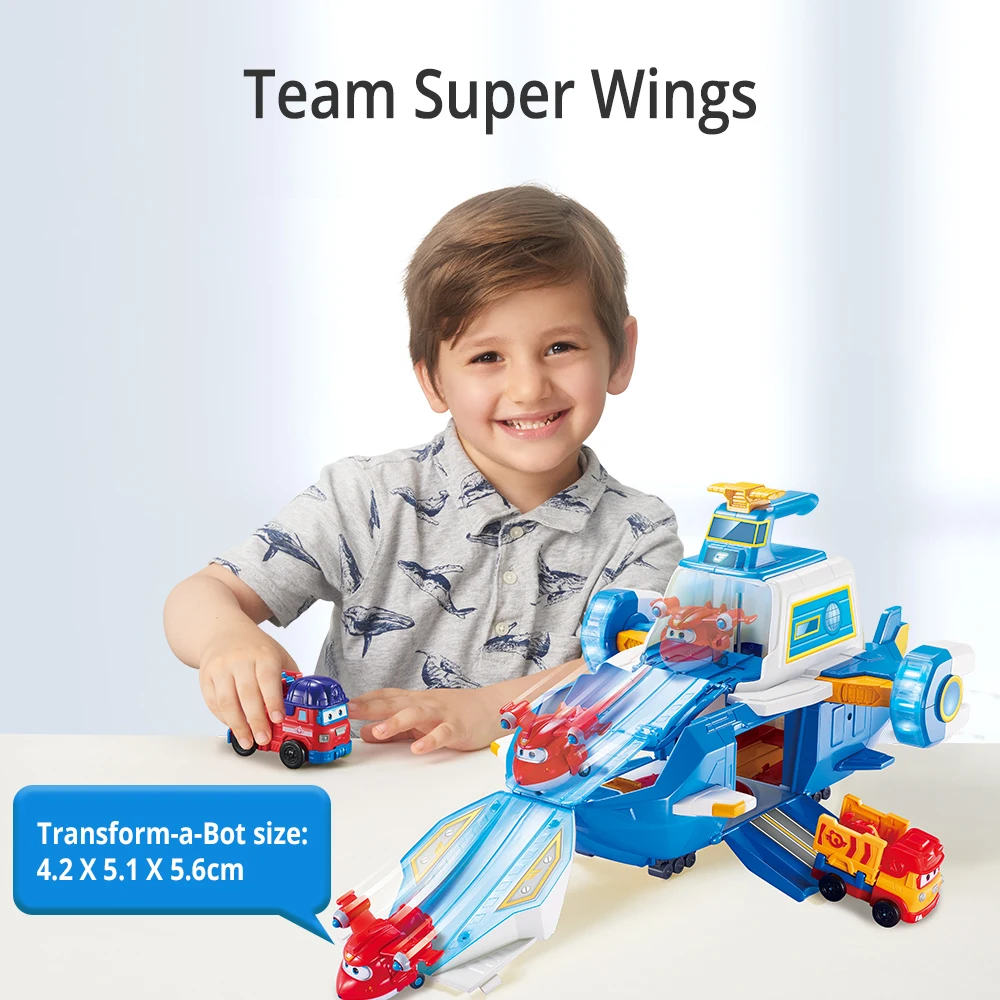 Игровой самолет Super Wings S4 World с подсветкой и звуковыми эффектами включает в себя 2