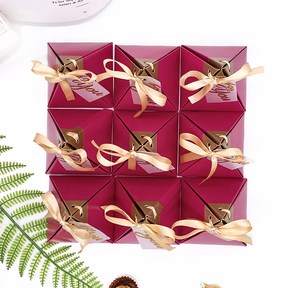 50 шт красная роза треугольная пирамида Милая коробка для сладостей Бумага