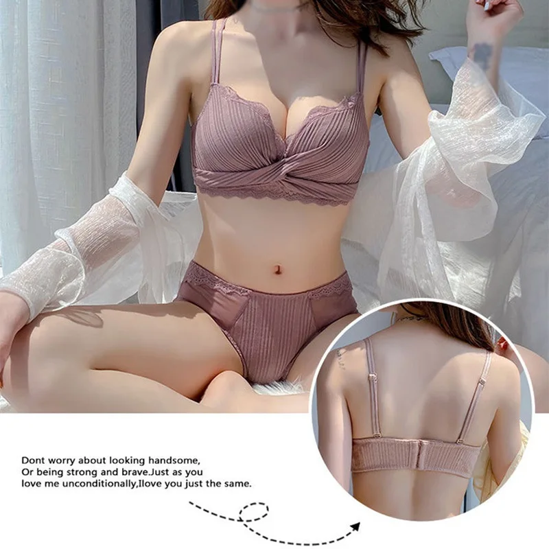 

Домашний бюстгальтер во французском стиле с красивой кружевной спинкой без стальных колец