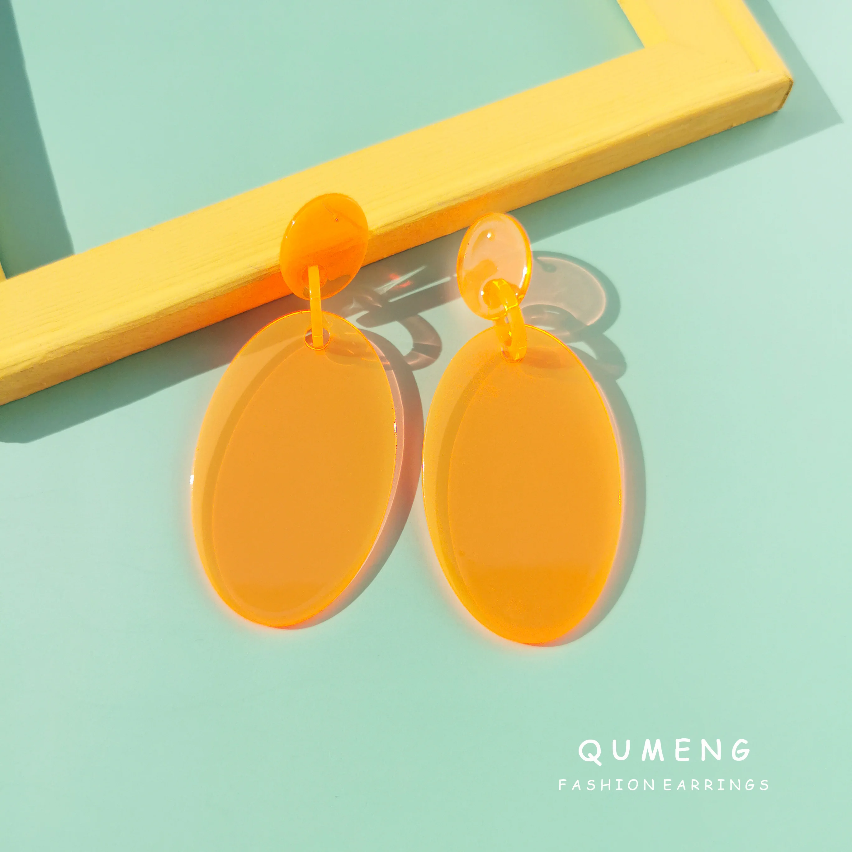 Большие прозрачные Флуоресцентные акриловые овальные женские серьги QUMENG в стиле
