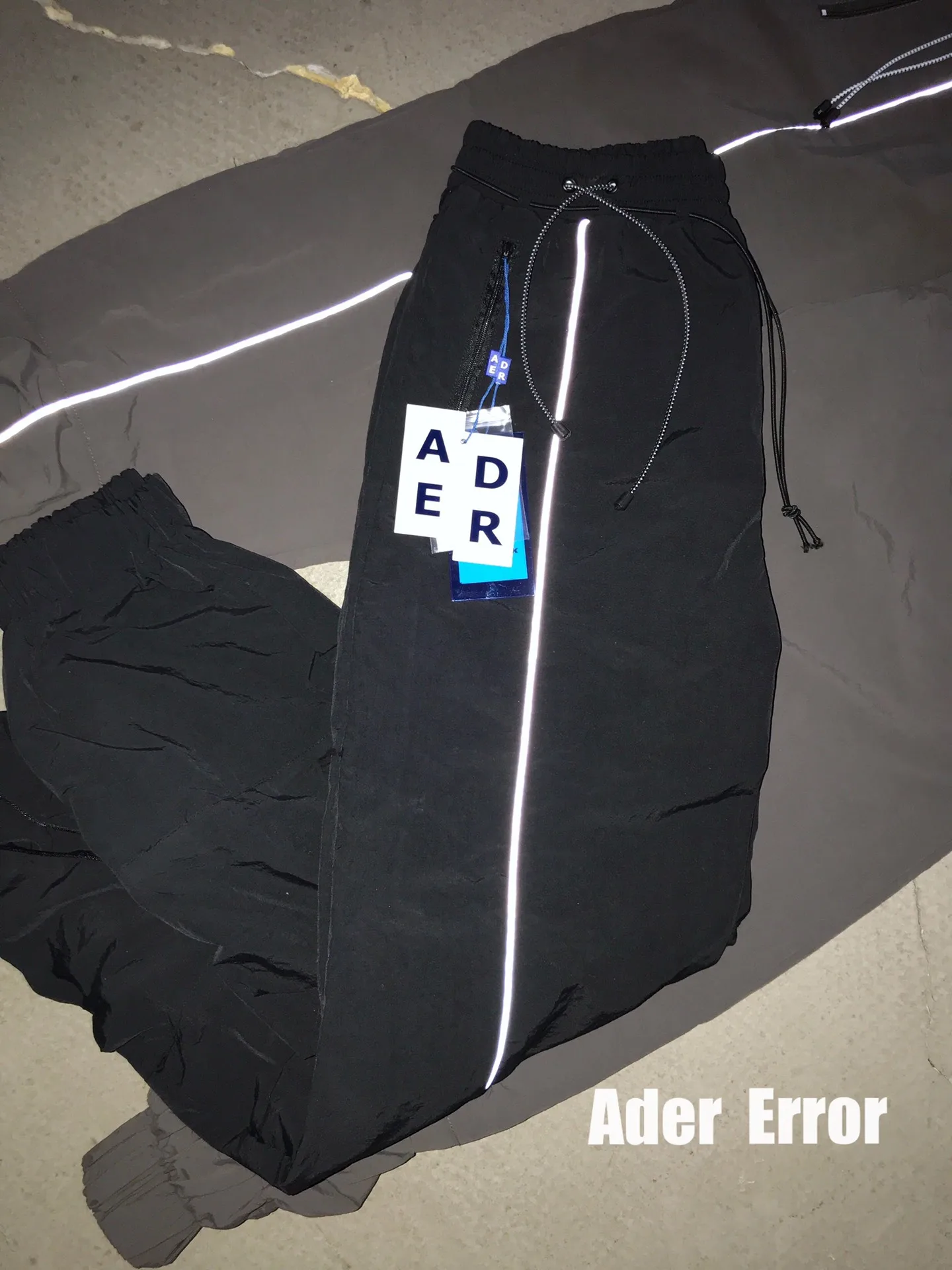 

2021 ADER Elastic-waist Glow-in-the-dark Quick-dry Pants Men Women Couple Cargo Pants Oversized Hip-hop High Street Pants