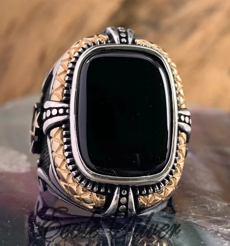

Hot Sale Retro Men's Big Black Geometric Zircon Finger Open Ring Carved Crescent Moon Star Gothic Viking Fashion Jewelry