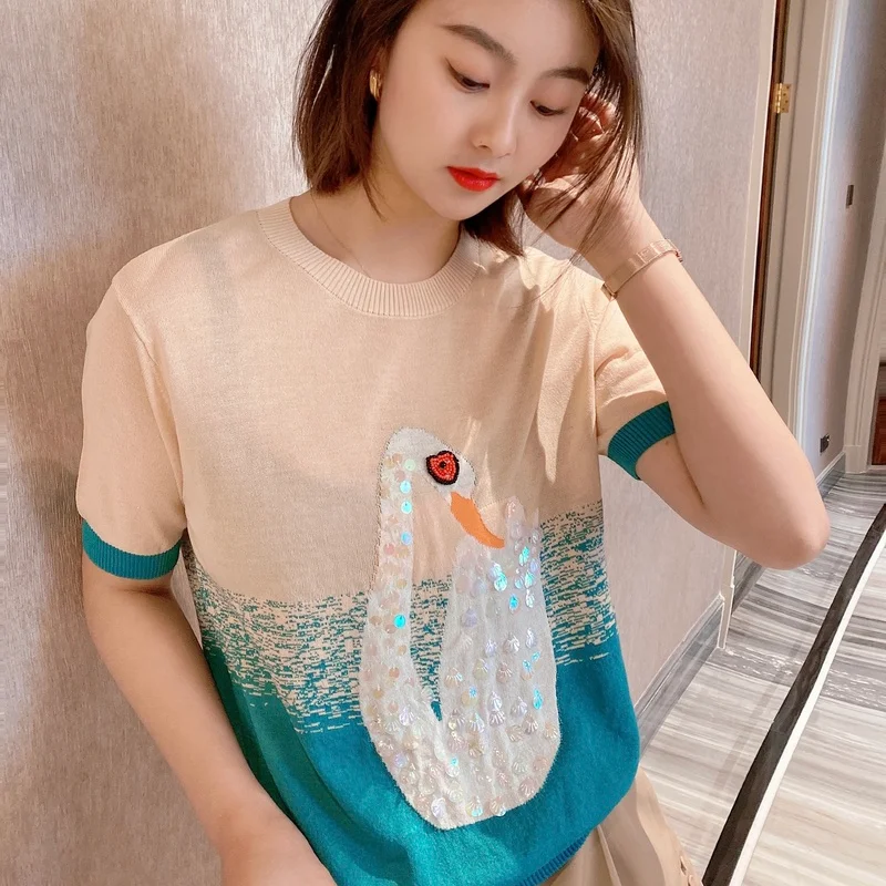 

2021 Summer New Women Knitted T-shirt Pearl Bright Silk Swan Print Loose Blouse Short Sleeve Top Fashion Korean Style Streetwear