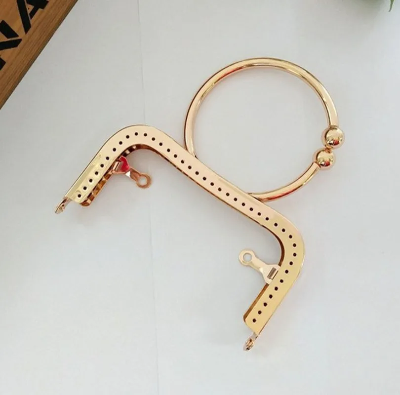 

2PCS Vintage Metal Purse Bag Frame Kiss Clasp Lock with Handle 12.5cm Hot New Accessories High Quality Handle Purse Frame