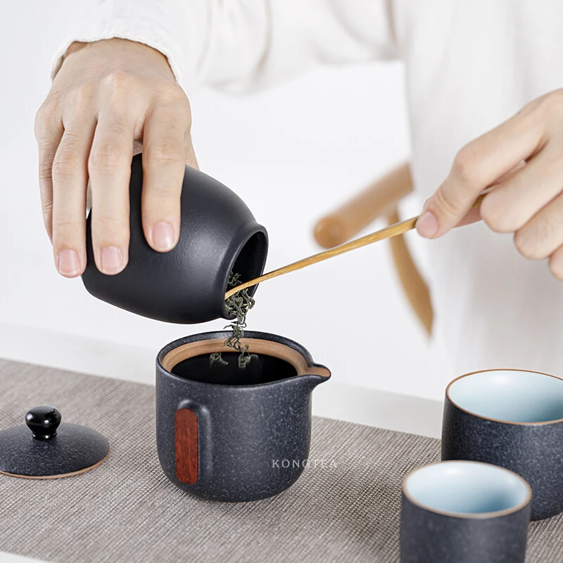 

Портативный путешествия Чай комплект Быстрый Кубок японский Керамика один горшок две чашки Портативный сумка для отдыха на природе, Чай го...