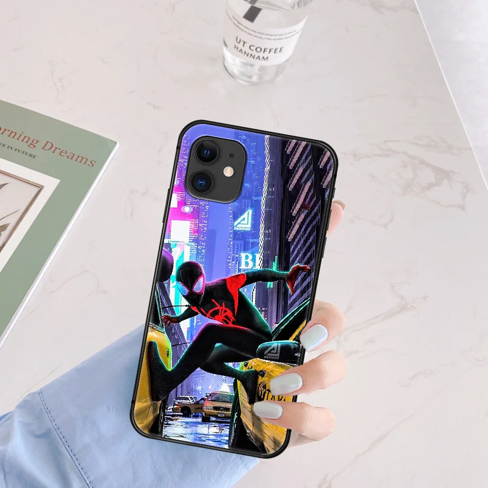

Super Hero Spiders-Man Phone Case For Iphone 5 5S SE 2020 6 6S 7 8 Plus 11 12 Mini X XS XR Pro Max black Hoesjes Trend Cell