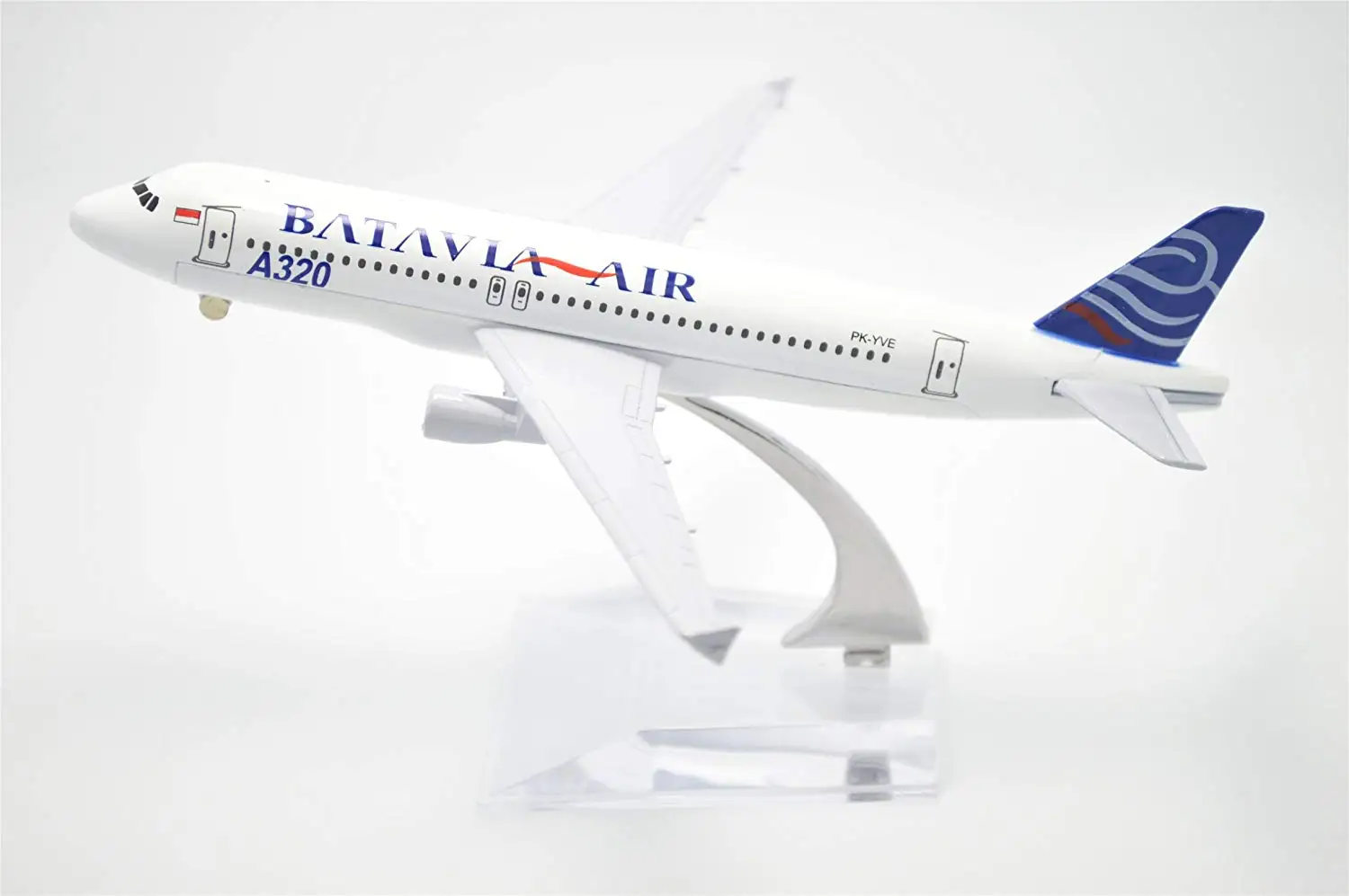 Династия Тан (TM) 1:400 16 см воздушный автобус A320 Batavia воздушная металлическая модель