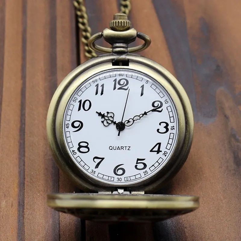 

Vintage USSR Soviet Sickle Hammer Style Quartz Pocket Watch Necklace Bronze Pendant Clock CCCP Russia Emblem Communism Top Gifts