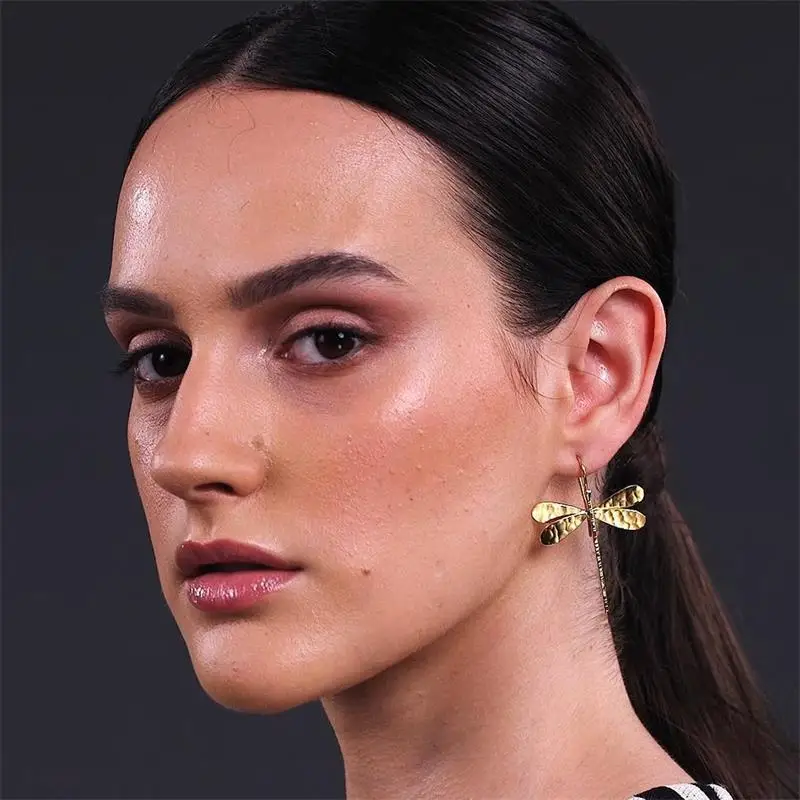

Stereo 3D Dragonfly Drop Earrings 2021 Fashion Trend Simple Ladies Long Earrings Cold Wind Jewelry Accessories