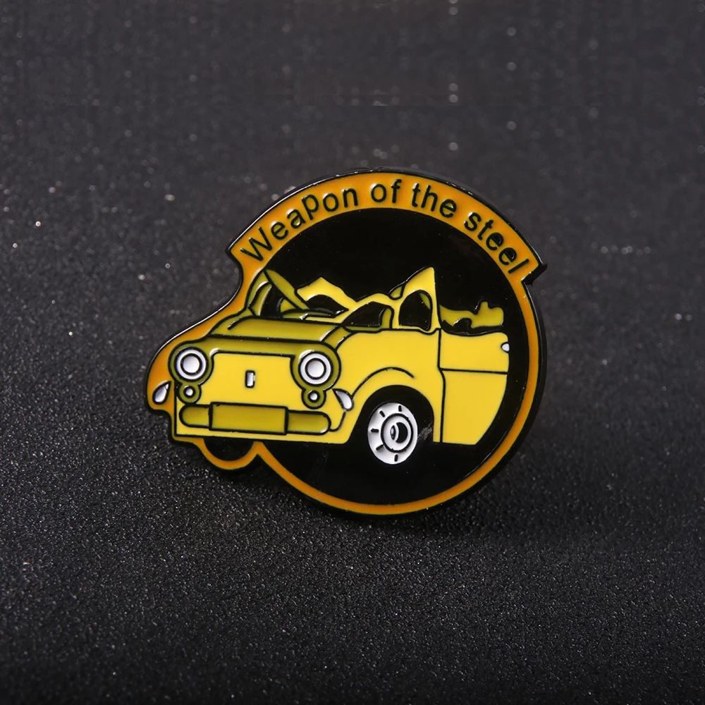 

Anime Chainsaw Man Brooch Cartoon Letter Weapon of the Steel Car Badge Brooch For Women Men Clothing Backpack Decorative Jewelry