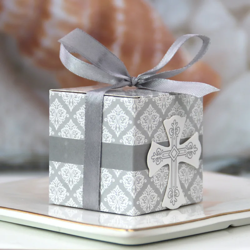 Крестообразная коробка конфет Подарочная для детского душа крещение вечерние
