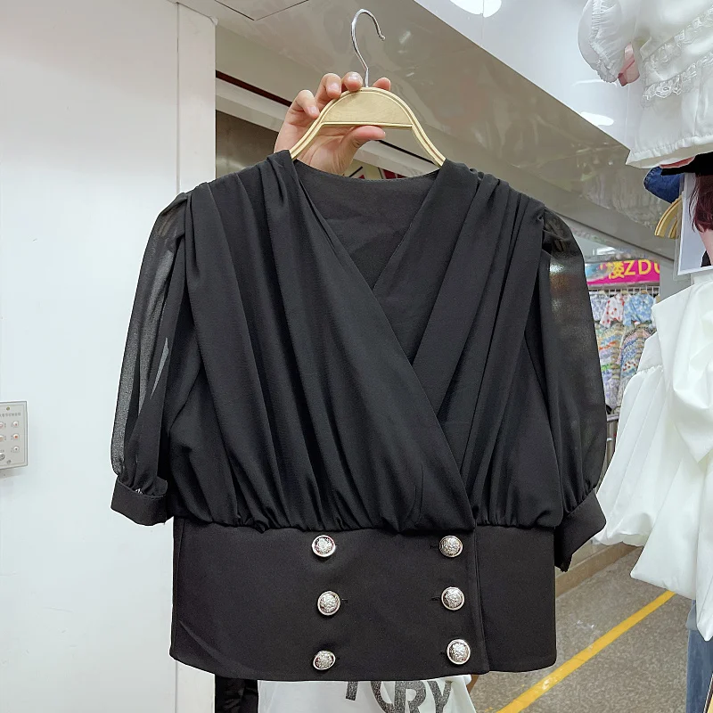 

2021 Summer New Vintage Crumpled Botton Decoration Loose Shirt Ladies V-neck Puff Sleeve Short Chiffon Top for Women