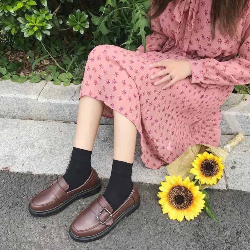 Новинка 2019 Корейская версия дикой ретро-обуви на плоской подошве женские туфли в