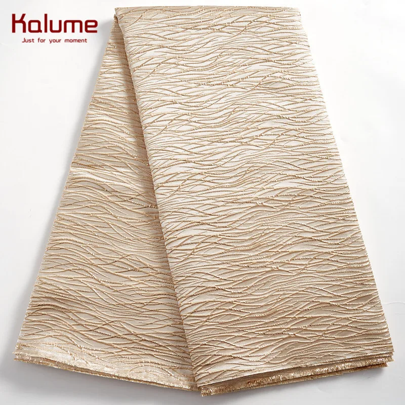 

Kalume French Jacquard Lace Fabric Golden African Gilding Lace Fabric Brocade Bridal Material For Nigerian Wedding Party F2391