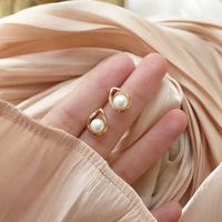 2020 korean new fashion retro golden geometric metal triangle female pearl ball earrings female party gift earrings