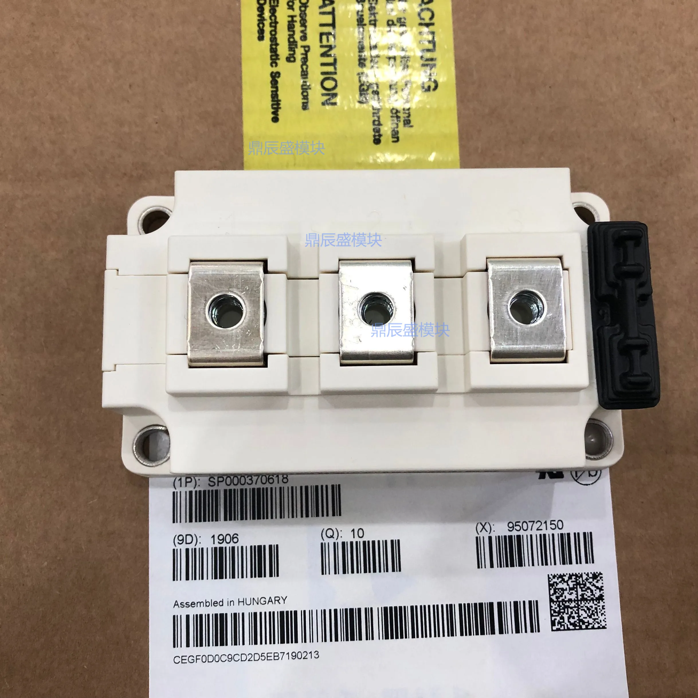 IGBT модуль оригинальный FF200R12KT4 FF300R12KT4 FF450R12KT4|Соединители| |