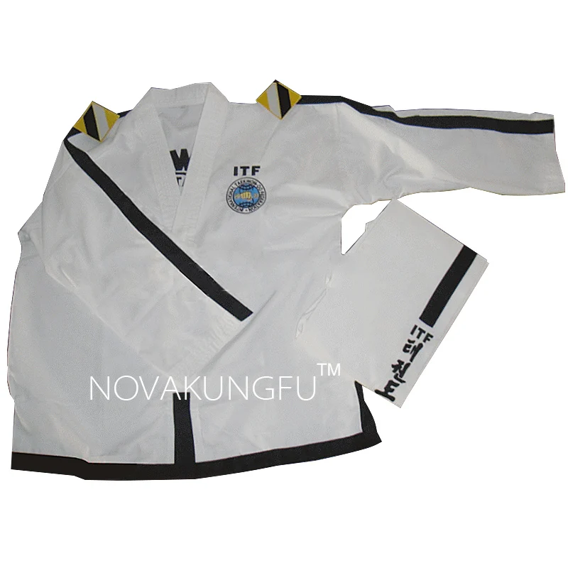 ITF Taekwondo four-stage normal uniform is presented with 4-6 epaulettes, and 1-3 stage deputy normal uniform
