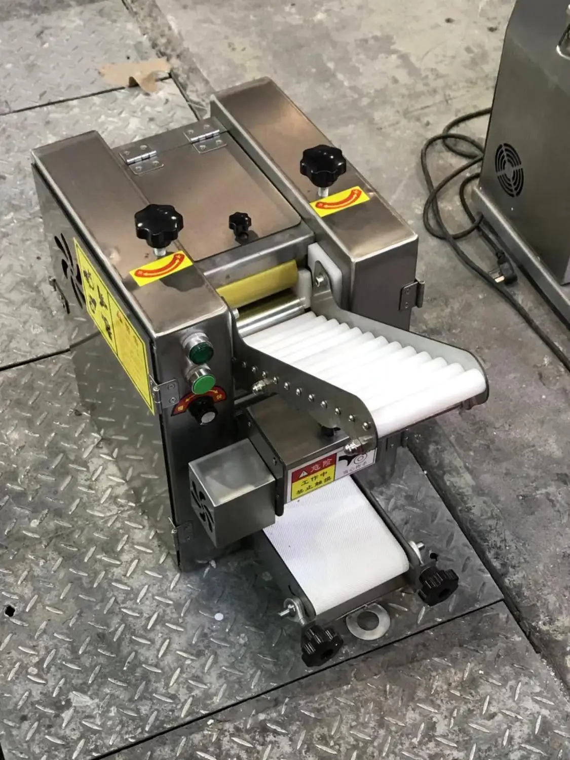 Бесплатная доставка 110В или 220В Автоматическая Пельменная обертка для пельменей