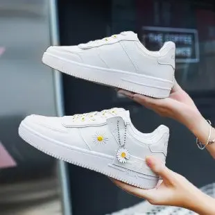 

2021 fashion Spring New Designer hot sale White Shoes Female Platform Sneakers Women Tenis Feminino Casual Female Shoes Woman