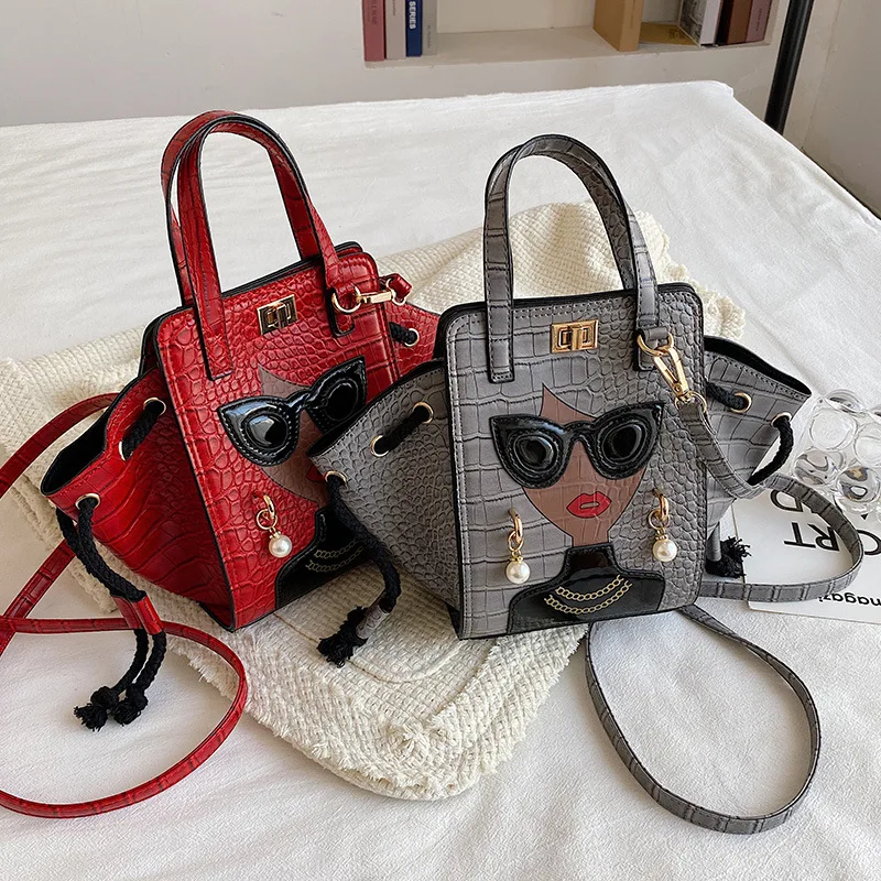 

2021 autumn and winter new female bag glasses hand bag retro shoulder bag messenger bag stone pattern pearl rivet fashionhandbag