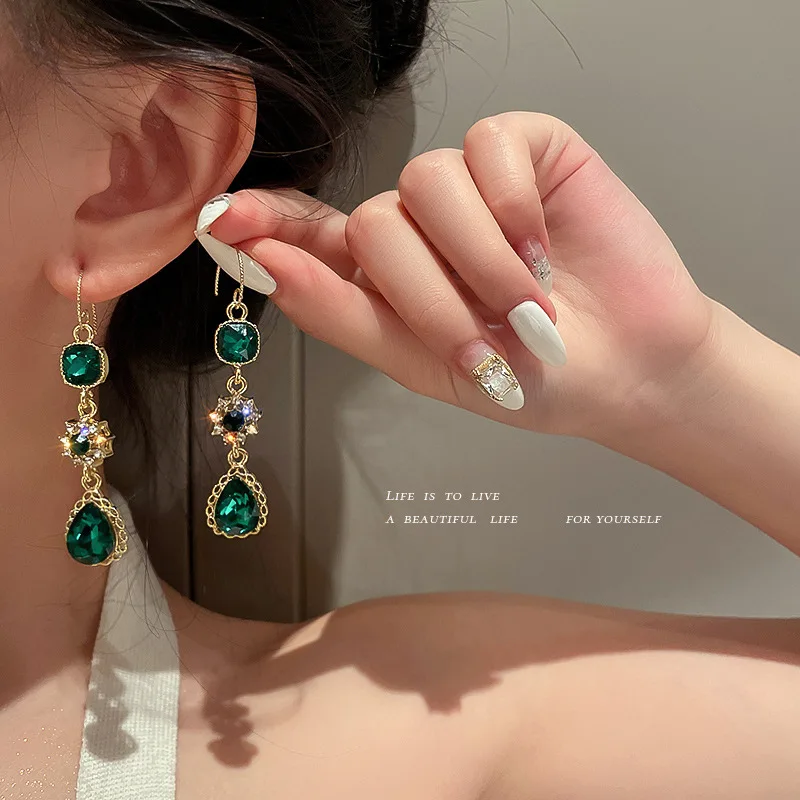 

Long Luxury Emerald Dangle Earrings Vintage Korean Fashion Zircon Flower Water Drop Earrings Women Ear Hook Gold Jewelry