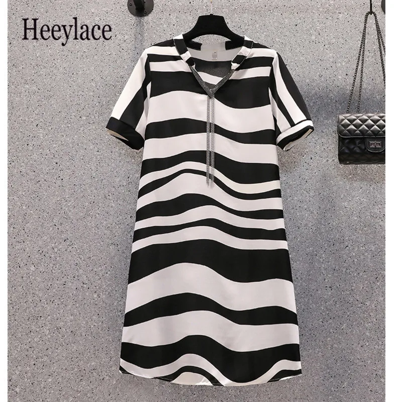 

Платье в полоску, с кисточками и блестками, с коротким рукавом, V-образным вырезом, свободное, до колен, лето размера плюс, 5XL