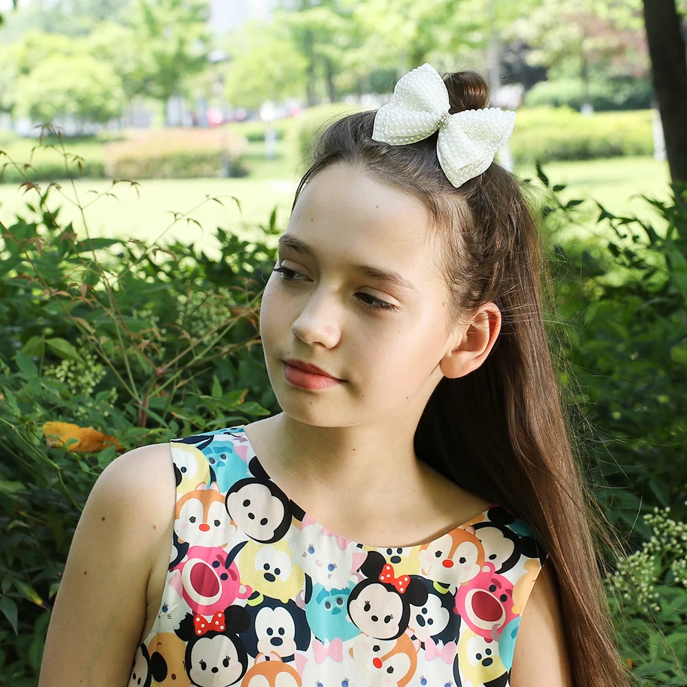 

CN 6Pcs/lot White Pearl Hair Bows With Hair Clips For Girls Kid Handmade Bling Rhinestones Center Bows Hairpins Hair Accessories