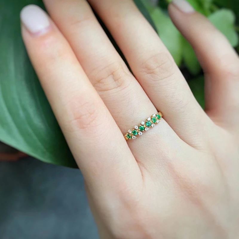 

AINUOSHI 18K Gold 0.13CTTW Round Cut Natural Emerald Real Diamond Brand for Women Personalise Bohemia Stely Gemstone Ring