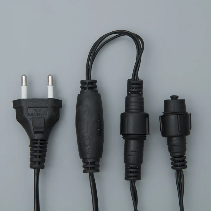 Гирлянда "Нить" 10 м IP65 тёмная нить 100 LED свечение синее мерцание белым 220 В |