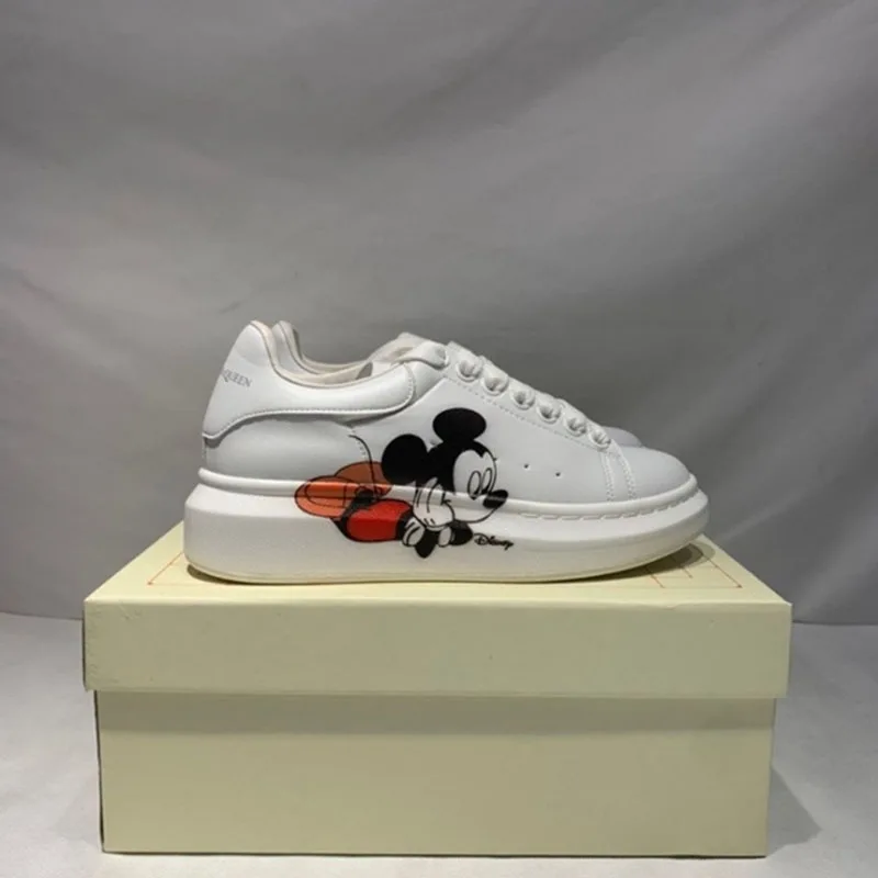 

Luxury Design High Quality Men and Women White Shoes Woman Thick Bottom Platform Alexander Sneakers Casual Couple Shoes