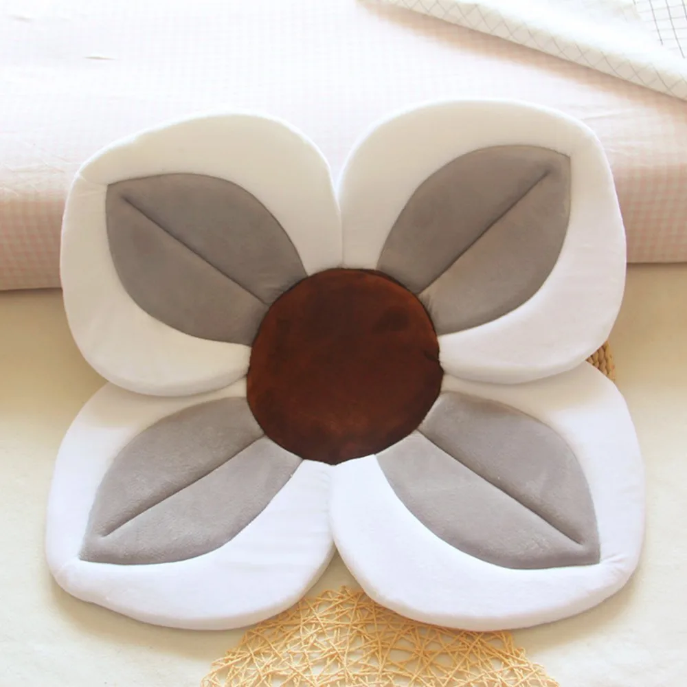 Baby Shower Blooming Flower Newborn Bathtub Foldable Lotus shape Cushion skin Bath pad portable bath tub Soft Seat Play mat