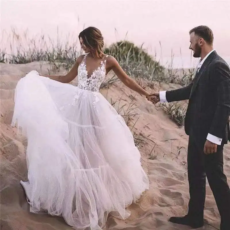 

11612#Lace Applique V-Neck Sweep Train Open Back A-Line Bohemian Sleeveless Wedding Dress Wedding Gown Bridal Gown