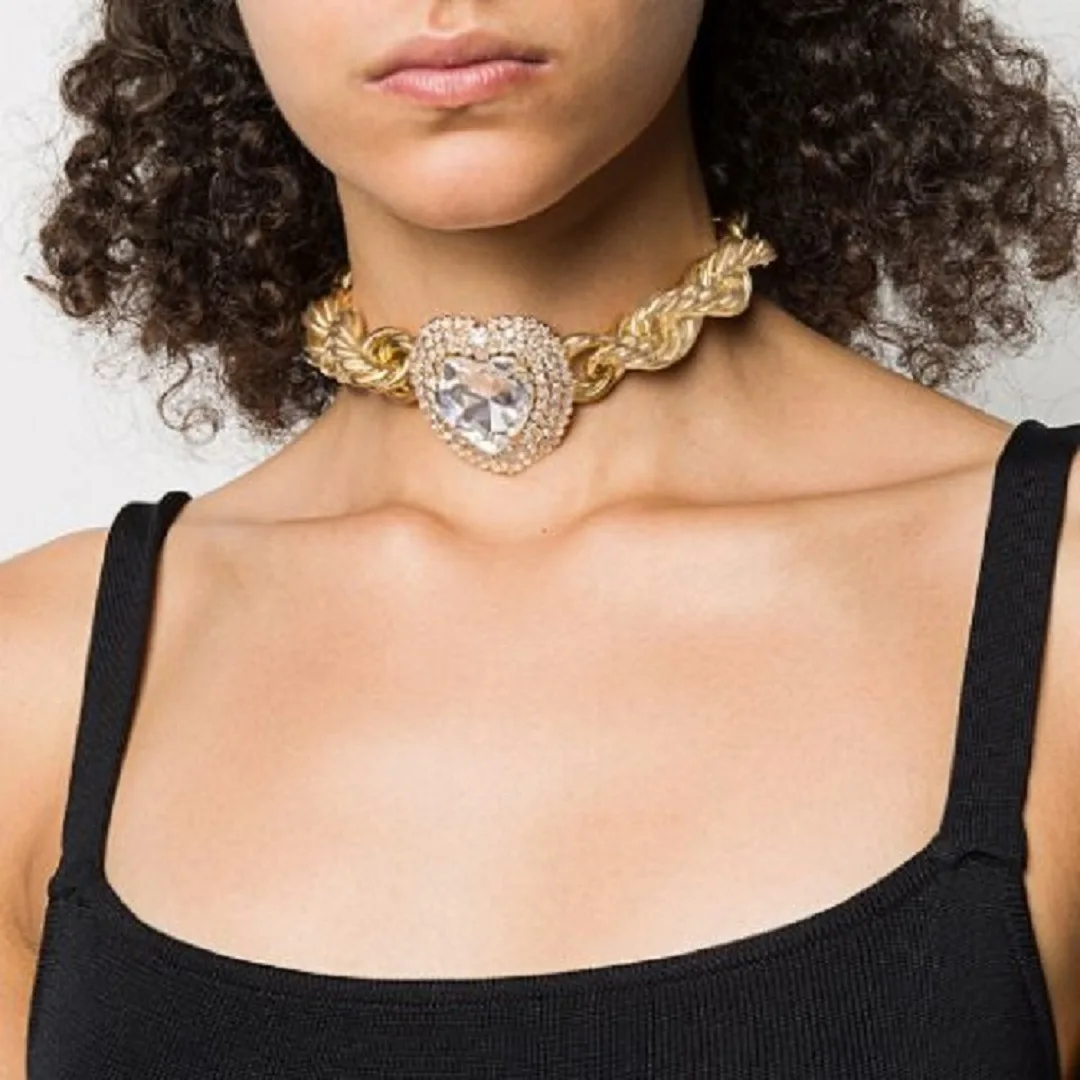 

Heart-shaped crystal entwined golden necklace