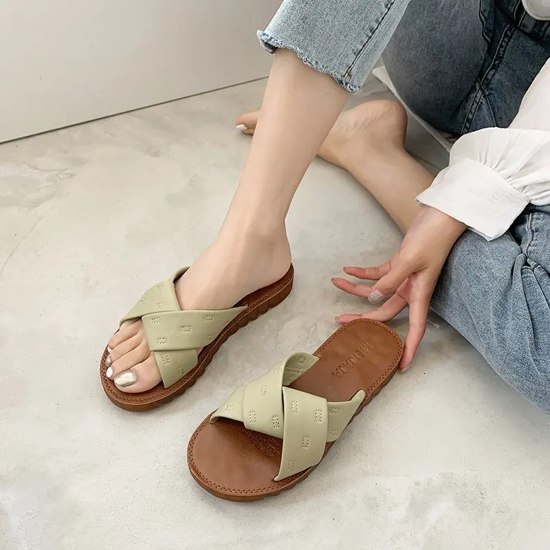 

Beach Shoes Slippers Soft Low Lady Luxury Slides Slipers Women Sabot Comfort Summer Flat Girl Designer 2021 Rome PU Fashion Basi