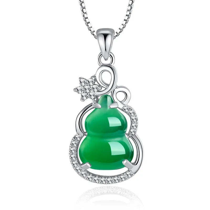 

Women Sliver S925 Necklace Pendant Green Chalcedony Agate Gourd Pendant Clavicle Chain Gift for Female's Fine Jade Jewelry