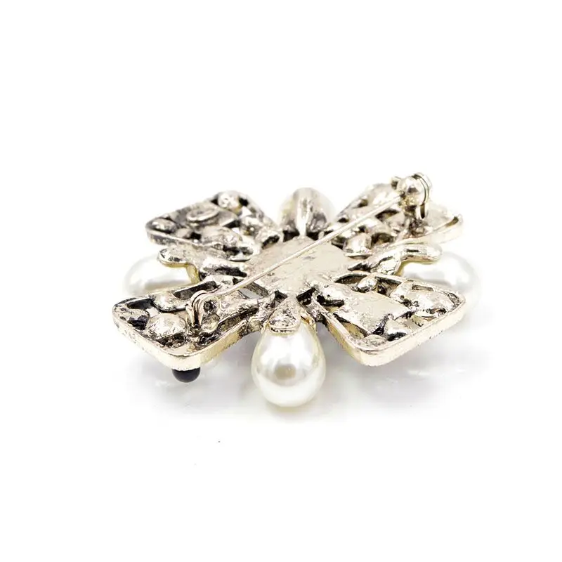 

Young Tulip Creative Rhinestone Cross Brooches for Women Vintage Pearl Corsage Fashion Jewelry Coat Accessories Good Gift