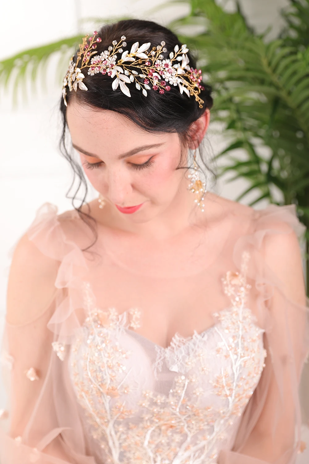 Набор золотых аксессуаров для волос невесты свадебная шляпа и серьги винтажные