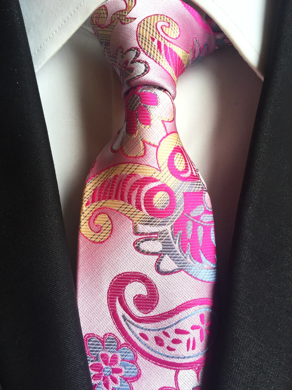 

8cm New Design Men's Formal Ties Romantic Pink Paisley Necktie for Wedding