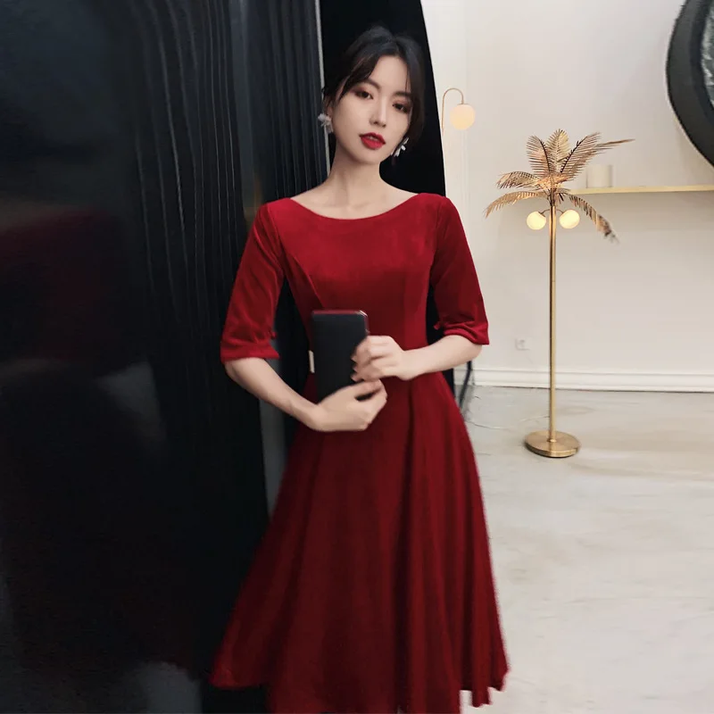 

Burgundy Vintage Elegant Evening Party Dress Female Exquisite Bridal Wedding Dresses Temperament Velour O-Neck Banquet Gown