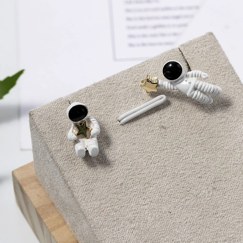 Серьги-пусеты в виде звезд астронавтов модные женские серьги-пусеты с
