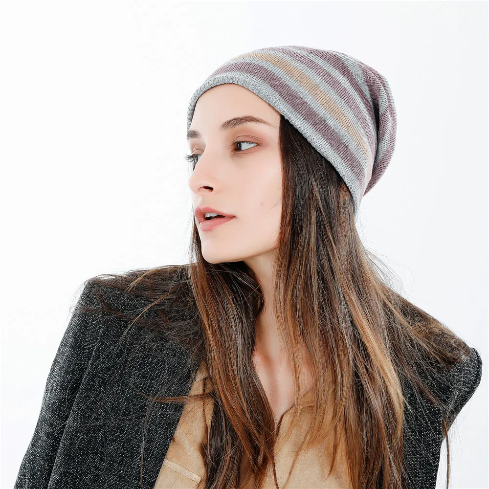 Милая серия осенних и зимних студенческих теплых вязаных шапок для девочек |