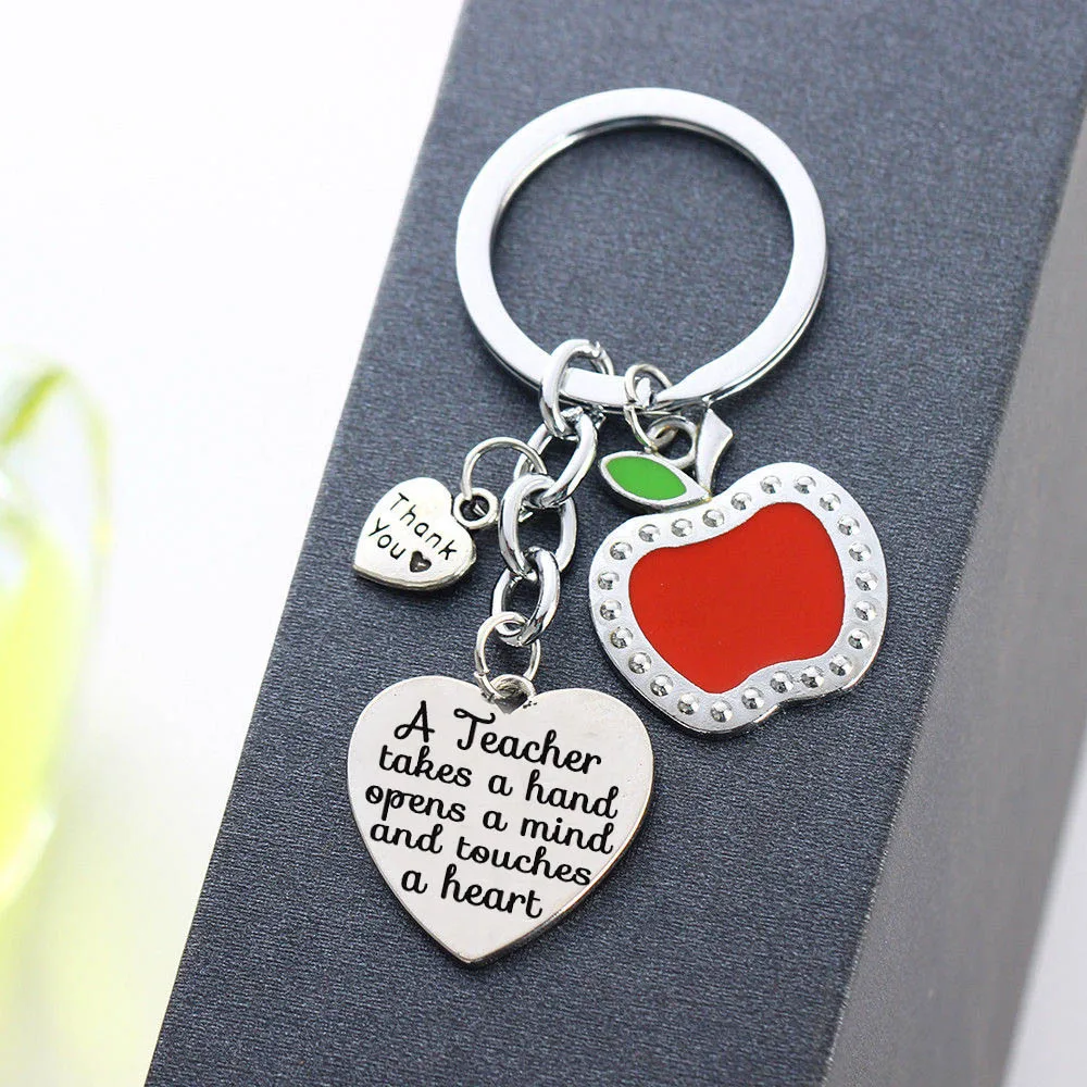 Учительские брелоки учитель берет руку раскрывает ум и трогает сердце Apple Charm