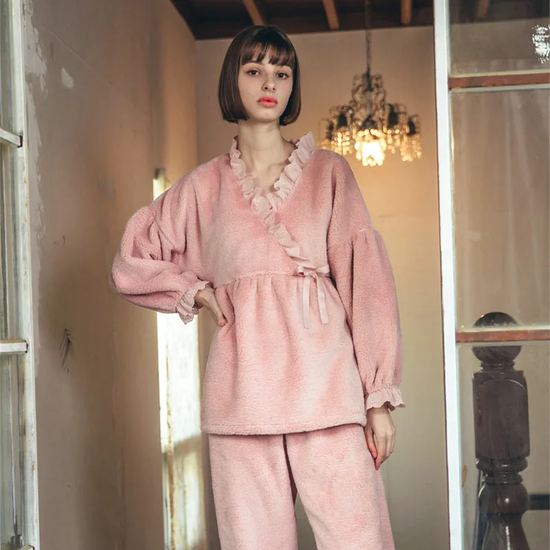 

New Coral Velvet Thick Warm Pajamas Set Women Autumn Winter Long Sleeve Sleepwear Home Suit Tops And Pants Leisure Loungewear