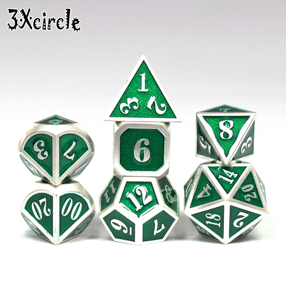 Эмалированные металлические цифровые игральные кости мини размера с сумкой для