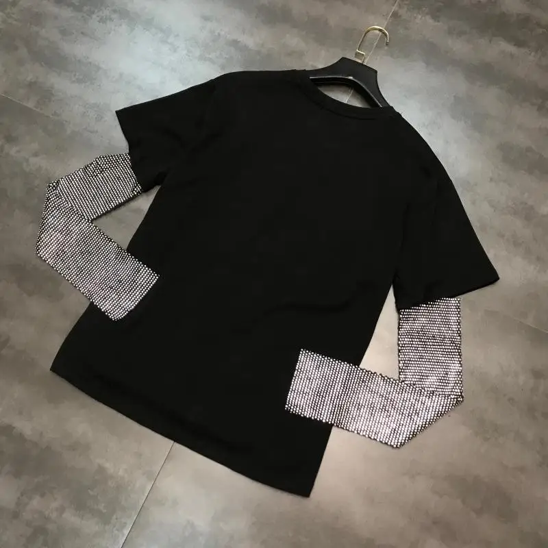 

2020 New Autumn and Spring Character Ironing Drawing Hollow Water Diamond Removable Sleeve T-shirt Women Black Shirt Tops