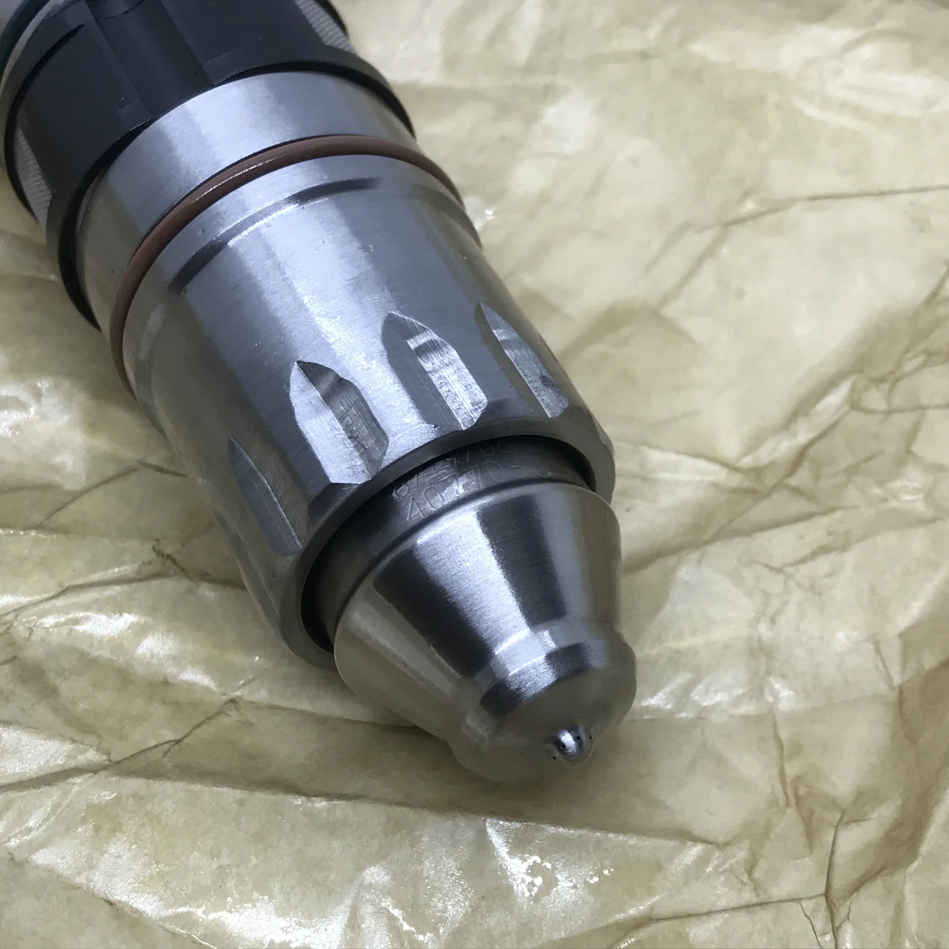 

QSK19 injector Fuel system engine parts 4087889