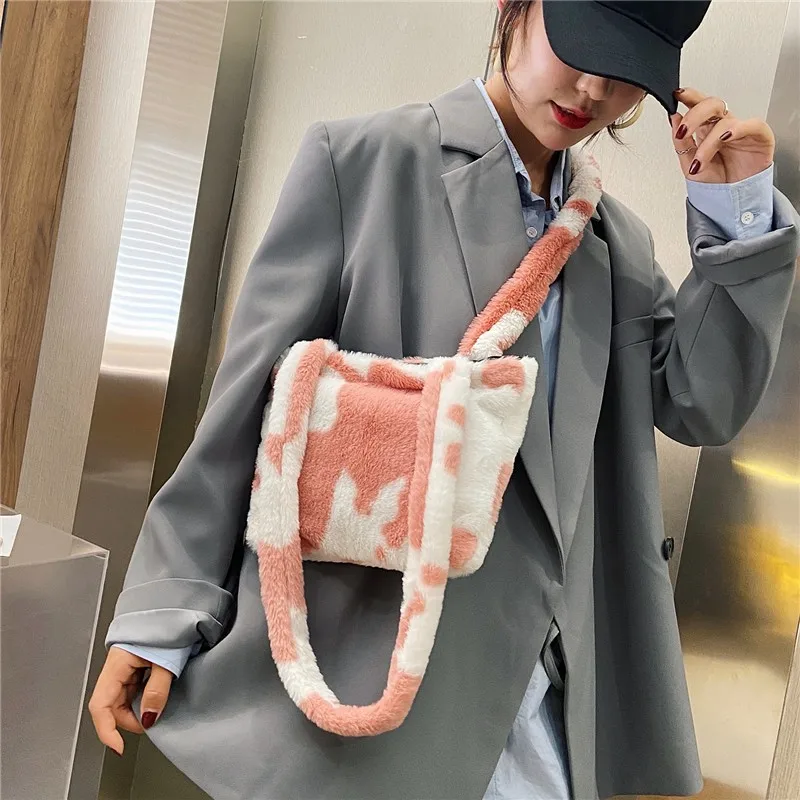 

Winter Bags For Women Furry Handbags Fashion Cow Pattern Ladies Shoulder Bag Female Plush Messenger Bags Girls Travel Tote 2021