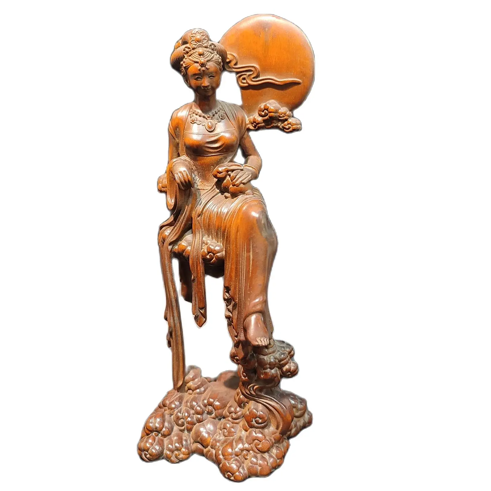 Деревянная статуя женщины из самшита