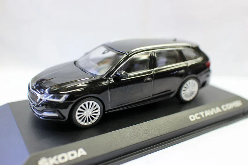 

Новинка модель автомобиля Norev в масштабе 1:43 Skoda Octavia Combi A8 черный литая Игрушечная машина из сплава для коллекции в подарок