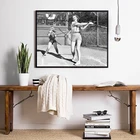 Черно-белая ВИНТАЖНАЯ фотография картина две женщины, играющие в постер с бейсболом, Спортивная Настенная картина, печать на холсте, декор для спальни